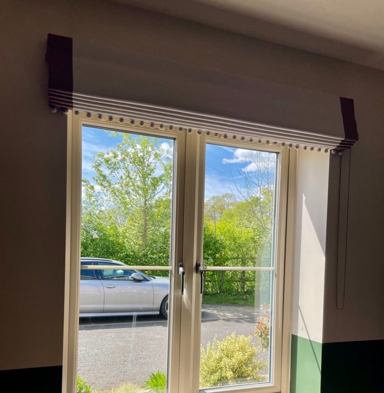 Made to measure roman blind Made to measure roman blind